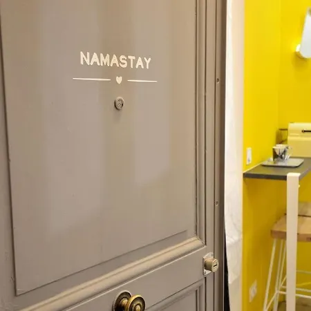 Apartment Tiny Cosy Namastay In Trendy Canal St Martin Area *